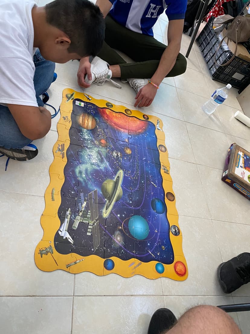 Encavi Puzzle Building
